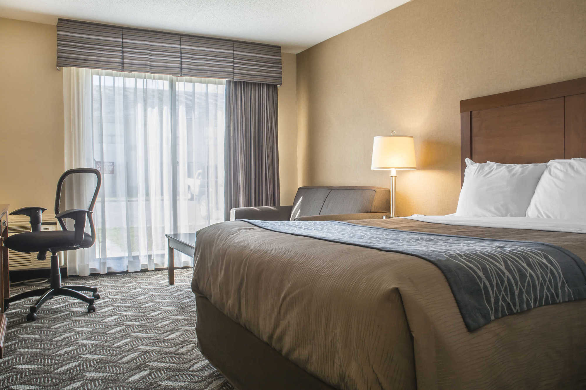 Comfort Inn & Suites Ambassador Bridge Windsor Zimmer foto